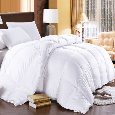 Polyester Hotel Duvet Cover Skin Friendly Breathable For Adults