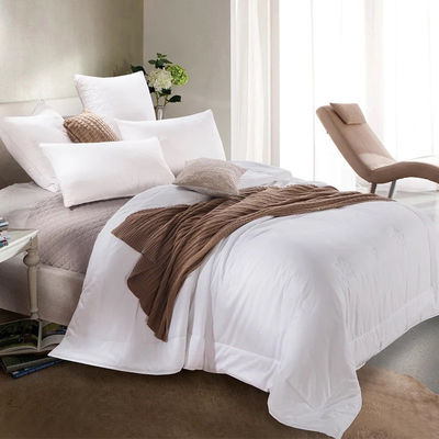 Fashion Style Hypoallergenic Hotel Collection Bedding Quilts Hotel Down Comforter