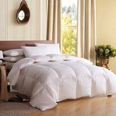 Breathable Hotel Bed Quilt Hotel Collection Queen Comforters For Adults