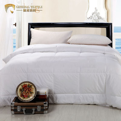 Breathable Luxury Hotel Quilts Hypoallergenic King Size With Stitching Technics