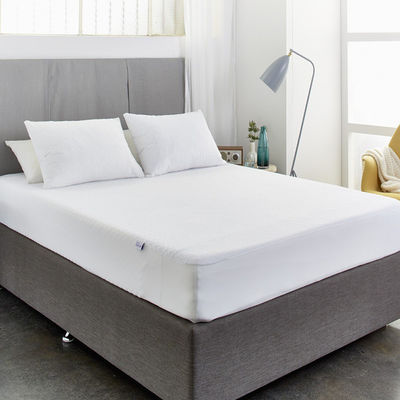 Hypoallergenic Polyester Mattress Topper Cover Padded Mattress Protector