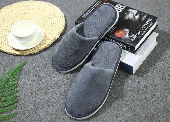 Waffle Weave Embroidered Closed Toe Hotel Slippers Disposable Towelling Slippers