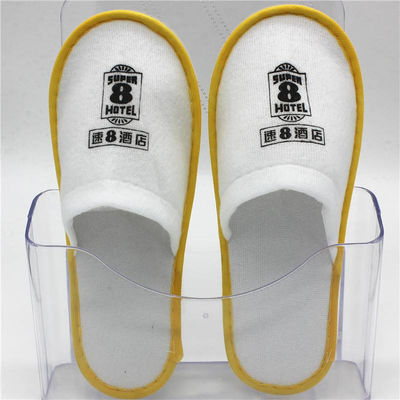 Unisex Disposable Spa Slippers Bulk Hotel Guest Slippers With Embroidered Design