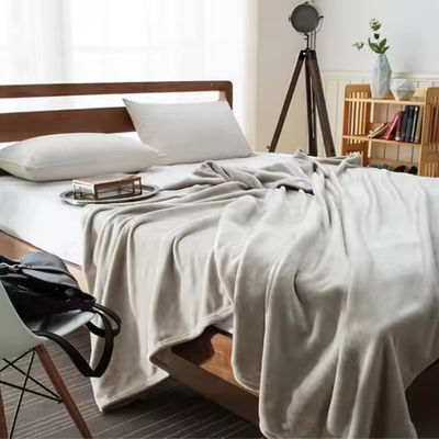 Hotel Soft King Size Plush Polyester Blanket Coral Fleece Blanket