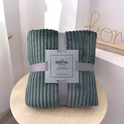 Colorful Hotel Style Blankets Anti Pilling For Autumn Winter