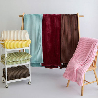 Flannel Soft Hotel Blanket Anti Static Machine Weaved For Four Seasons