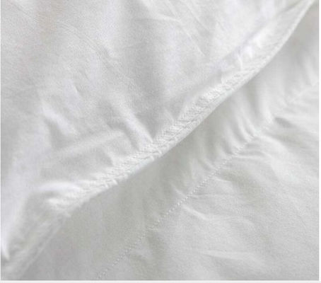 White Goose Down Luxury Hotel Quilts High Durability For Home