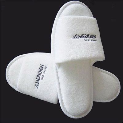 Luxury 4 Star White Spa Slippers Hotel Style Slippers For All Seasons