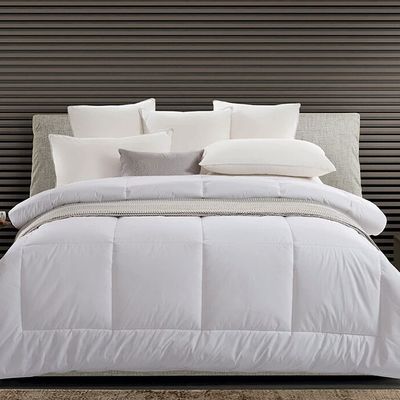 Fashion Style Hypoallergenic Hotel Collection Bedding Quilts Hotel Down Comforter