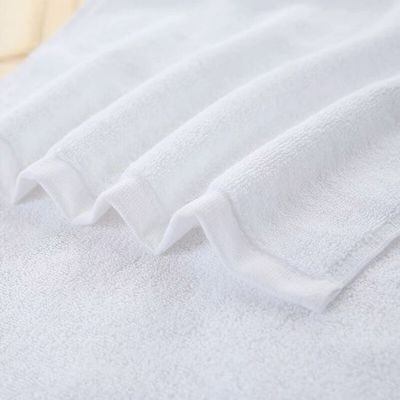 Soft White Hotel Towels Sustainable Easy To Clean High Absorbency