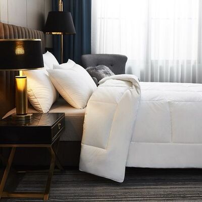 Durable Luxury Hotel Bedding Set Featuring Breathable Soft Hypoallergenic Materials Perfect for Enhancing Guest Comfort