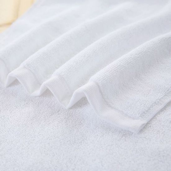 Soft White Hotel Towels Sustainable Easy To Clean High Absorbency