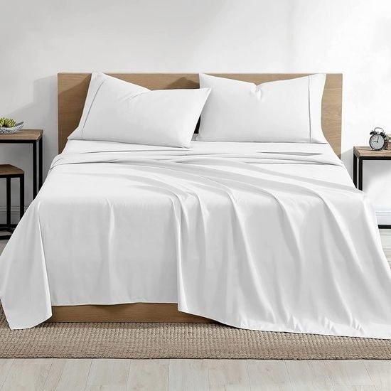White Hotel Pillow Covers Highly Breathable Envelope Closure Style
